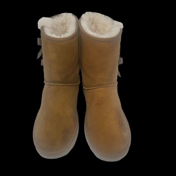 Koolaburra Ladies Shearling Bow Boots - Picture 3 of 5